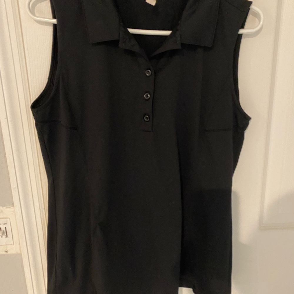 Under Armour Black Sleeveless Blouse